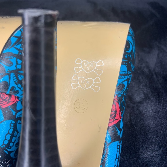 3/20$ Size 6 (UK 36) Iron Fist retro heel. - Picture 5 of 5